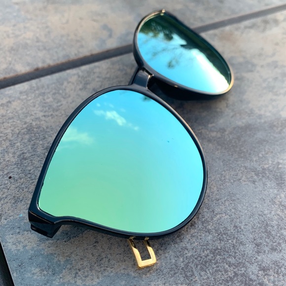 ULTRA REFLECTIVE SUNGLASSES GREEN - Picture 2 of 8